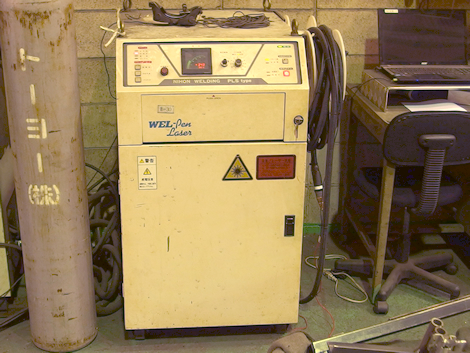 YAGレーザー溶接機